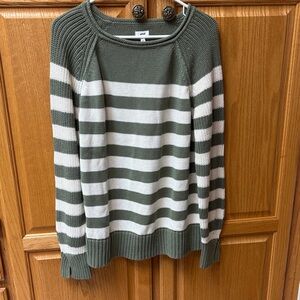 Aerie ladies sweater size XS new without tags